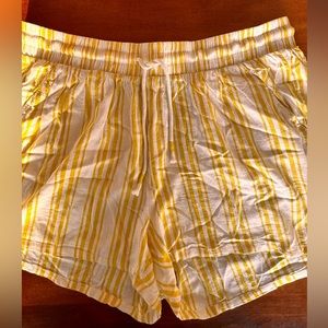 Torrid 5-inch Stretch Linen Yellow and White Striped Shorts - 1, 1X, 14-16